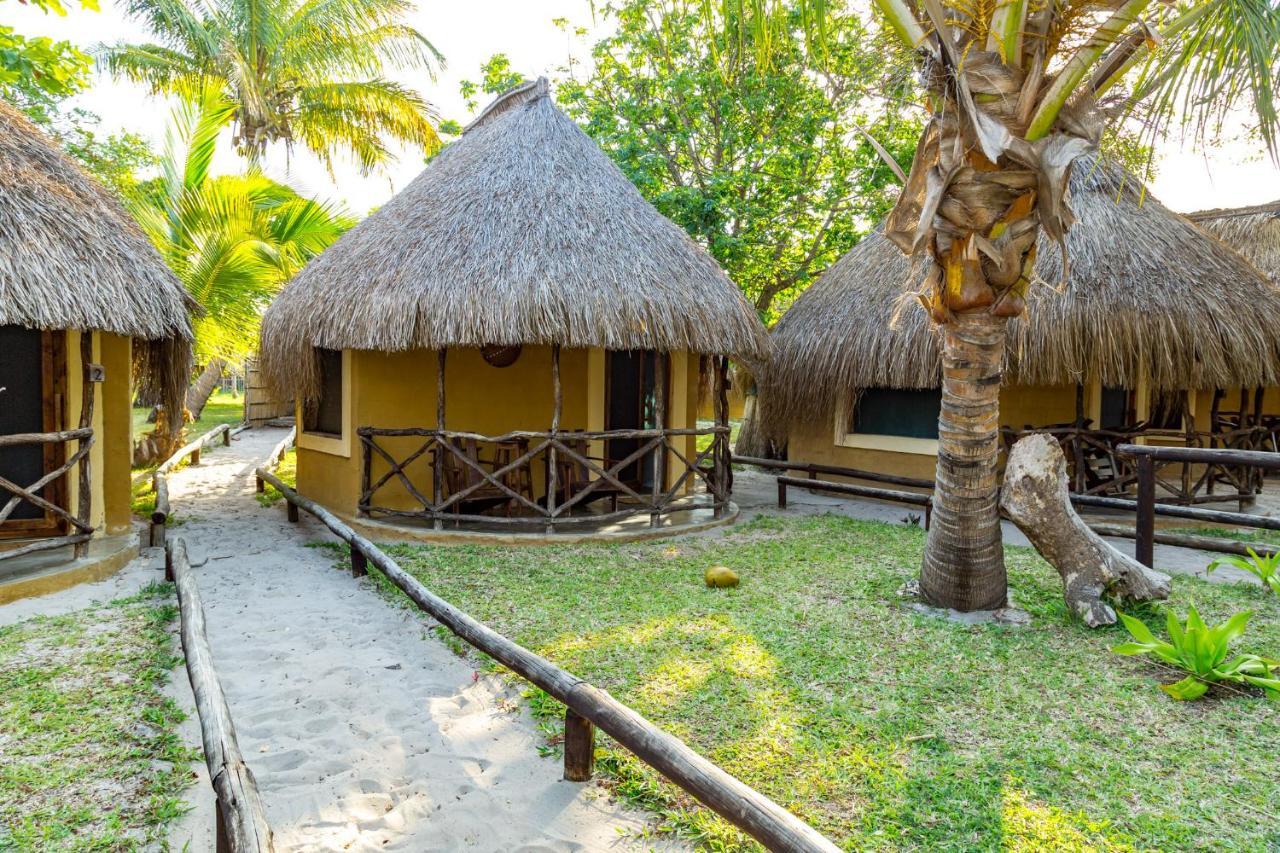 Manico Camp Hotel Inhaca Bagian luar foto