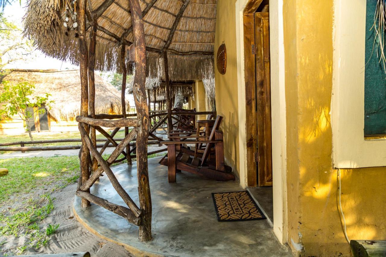 Manico Camp Hotel Inhaca Bagian luar foto